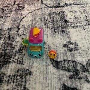 Shopkins cutie car traveling taco 🌮